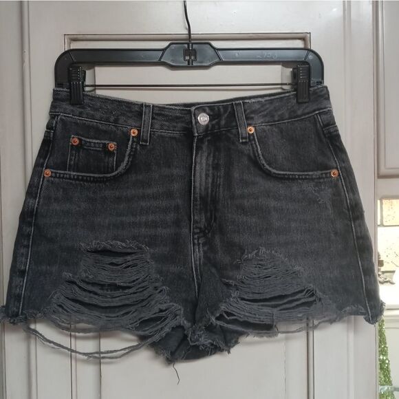 Topshop Sz. 6 Petite Washed Black Super-Rip Recycled Cotton Blend Denim Shorts - Picture 5 of 10